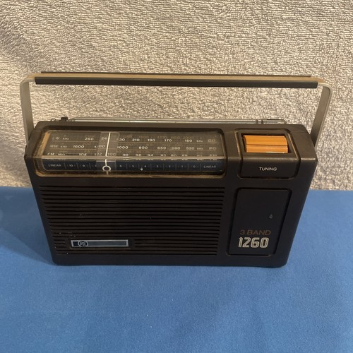 Vintage radio pye band - radio,
