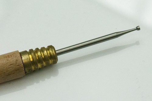 Jewellery making tool - making, deburr