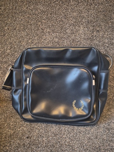 Vintage fred perry - fred, flight