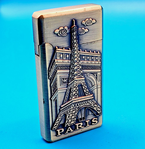 Rare vintage the eiffel tower - rare,