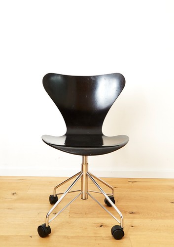 Arne jacobsen 3117 series - arne,