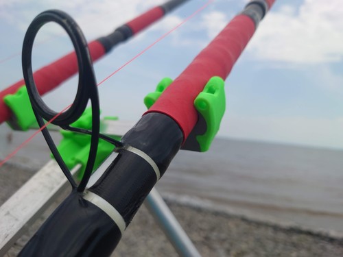 Sea fishing tripod rod rest
