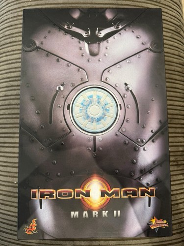 Hot toys iron man - hot,