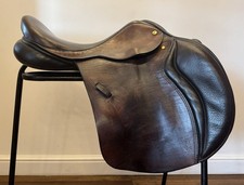 17” Black Country Wexford Jump Saddle Medium Fit Brown Buffalo Leather