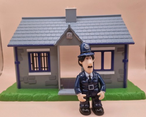 Postman pat greendale - pat,