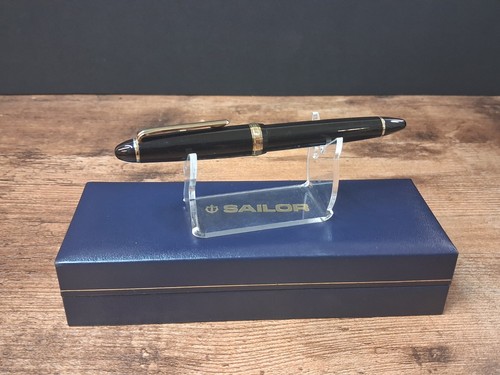 Sailor 1911 black fountain - black, pen