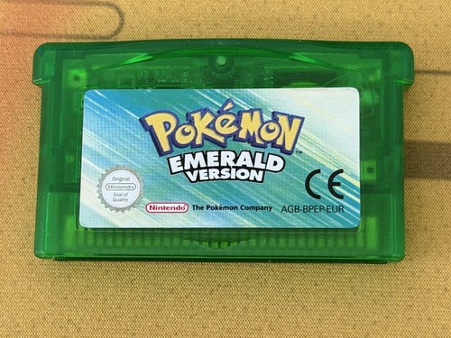 Pokemon emerald game boy - emerald,