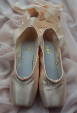 Pointe Shoes Bloch Classical