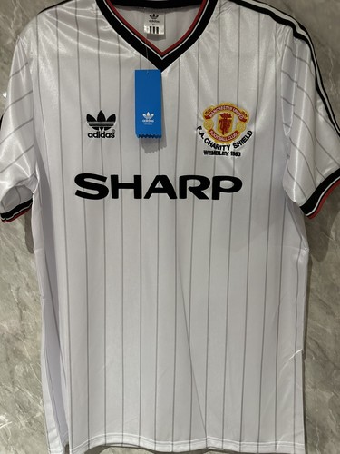 Manchester united retro shirt - united,