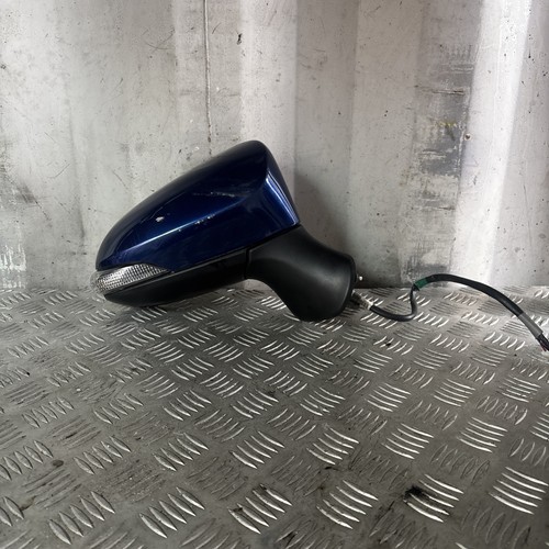 Toyota avensis wing - avensis,