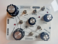 Moffenzeef INTENSIFIES Modular