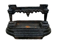 A 19TH CENTURY COLEBROOKDALE CAST-IRON BOOT SCRAPER L.36.5CM,