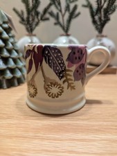 EMMA BRIDGEWATER WINTER WREATH 1/4 PINT MUG FIRST