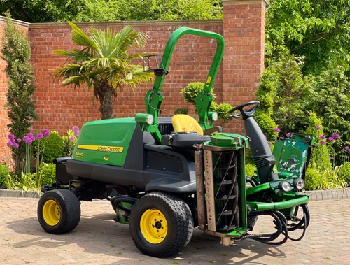 John deere 8400 ride mower - deere,