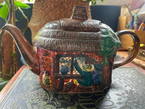 Little house teapot tony wood - little,