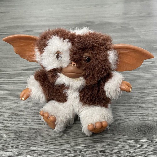 Official neca gizmo - official,