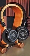 LEGENDARY Grado SR60e