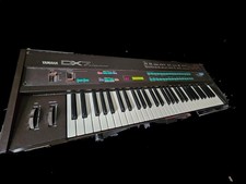 1983 Yamaha DX7 MK1 with Supermax And LCD Mod
