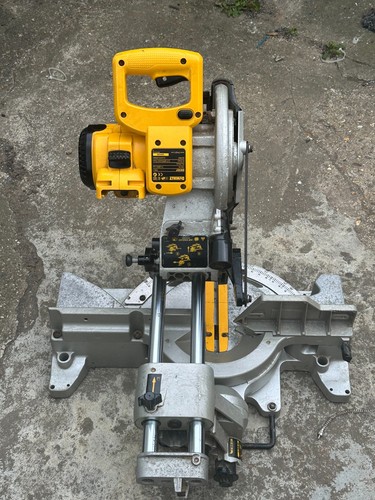 Dewalt dw017 24v - 24v, sliding