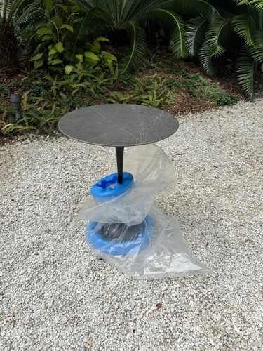 Knoll saarinen side table - knoll,