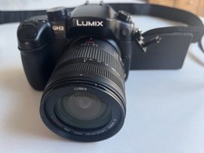 LUMIX DMC-GH3 Camera with
