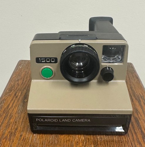 Vintage 1970s polaroid 1500 - vintage,