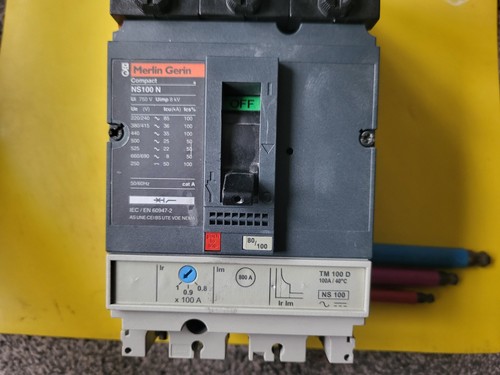 Merlin gerin ns100 - merlin,