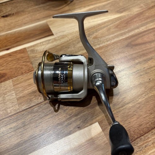 Daiwa 2004c spinning reel - 2004c,