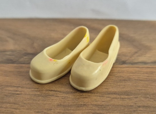 1980s pedigree sindy doll - 1980s,