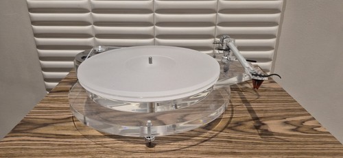 Roksan radius with ortofon - radius,