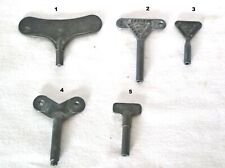 AC3079B:  Vintage Chad Valley, Tri-Ang & Other Clockwork Keys  Multilisting