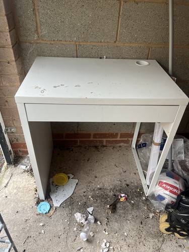 Ikea micke desk - micke, white
