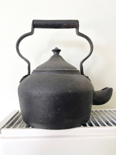 Antique cast iron - iron, humidifier