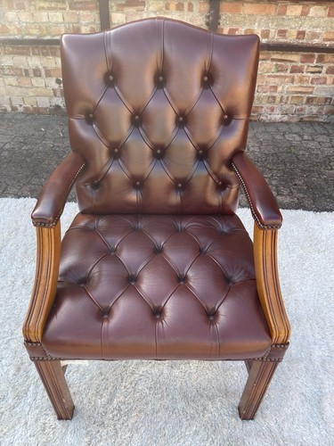 Brown leather chesterfield - brown,