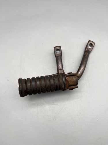 Yamaha xt600 footrest bracket - yamaha,