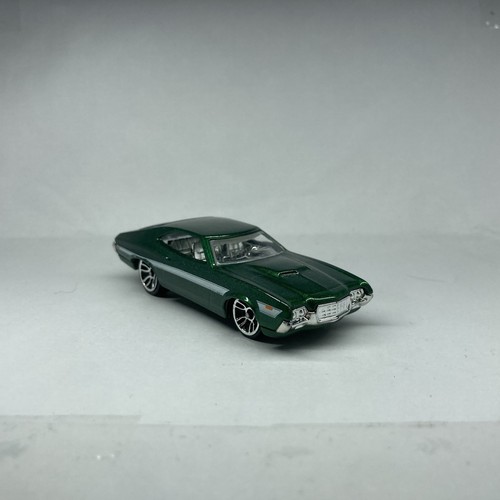 Hot wheels ford gran - hot,