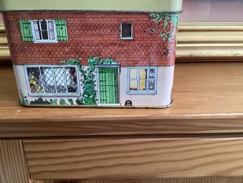 Vintage avon cottage tea - avon,