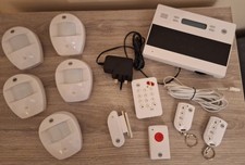 Yale Easy Fit Security Alarm System, 5 x PIR, remote keypad, 2 x fobs, panic btn
