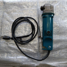 Makita DA3000V Angle Drill 10mm used tested Body Only