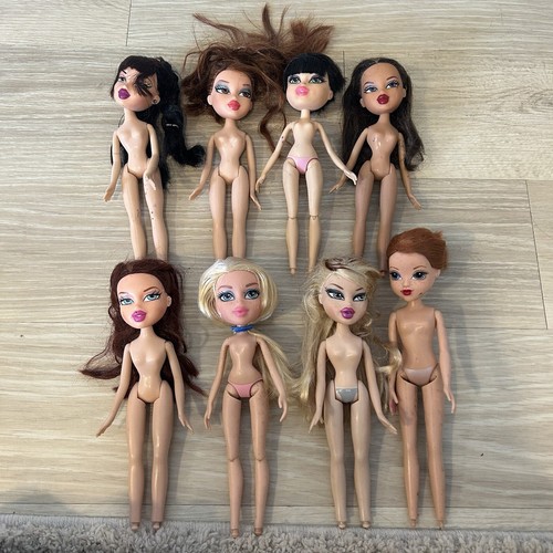 Bundle bratz dolls without - bundle, of