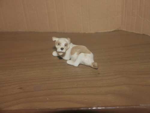Lomonosov dog figure - dog,