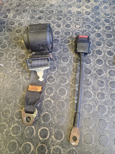Tvr wedge seat belt - wedge,