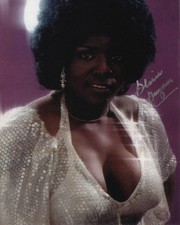 GLORIA GAYNOR SIGNED AUTOGRAPH 8X10 PHOTO - I WILL SURVIVE, DISCO, LOVE TRACKS