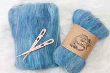 Hand Carded Art Batt Blue