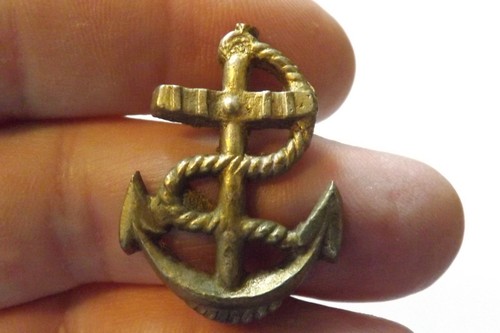 Military badge british - badge, royal