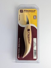Flexcut KN13 detail wood