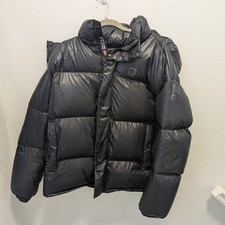 66 Degrees North Men's Black