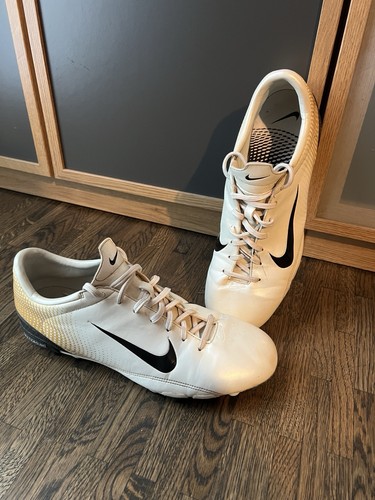 Nike mercurial vapor iii - iii, size