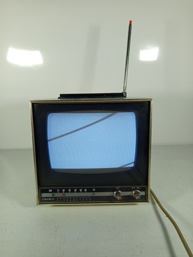 Crown vintage retro transistor - crown,