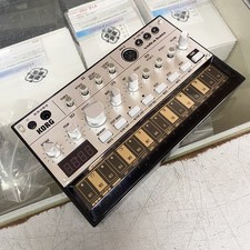 KORG volca bass Analog